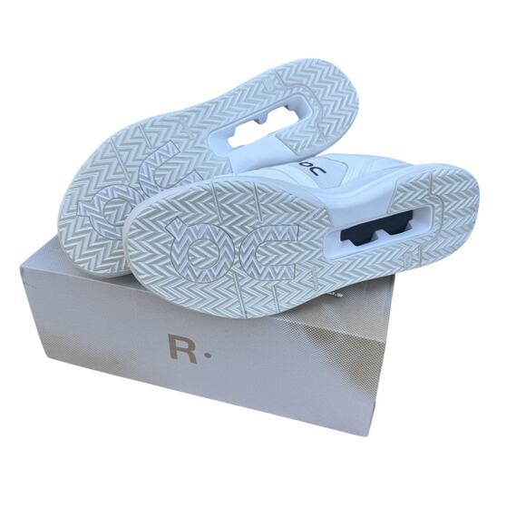 On THE ROGER Clubhouse Pro White Ice 3MD30030202 Tennis Shoes Mens Size 14 NIB - Picture 4 of 7